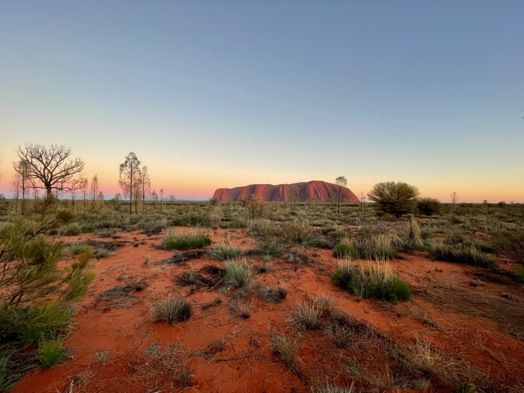 Sunrise colours at Uluru Breathtaking sunrise at Uluru