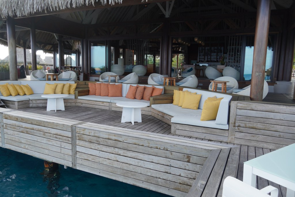 Bora Bora Conrad Upa Bar